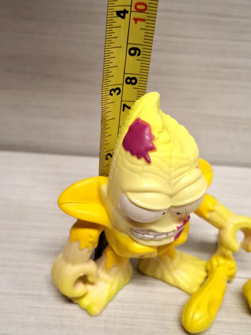 The Grossery Gang Squished Banana Putrid Power Action Figure 2016 Moose Toys